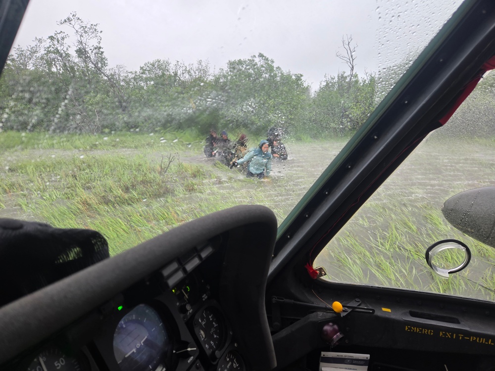Alaska Army Guard aviators rescue family of 6, stranded on Kuskokwim River during summer storm