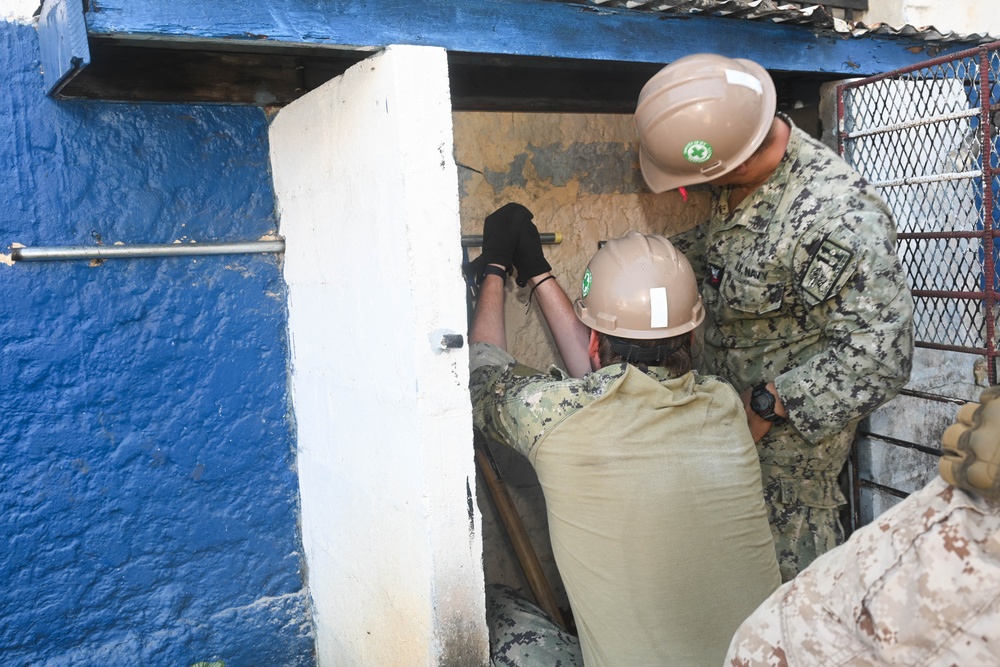 U.S. Seabees unite in Panama for humanitarian engineering mission