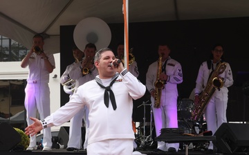 U.S. Fleet Forces Band performs in Panama City