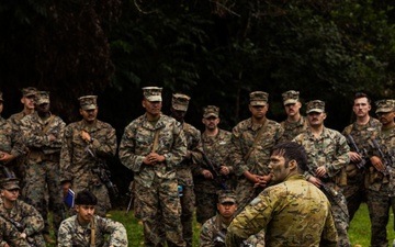 MRF-D 25.3: 3rd Bn., 11th Marines, receives classes on jungle survival