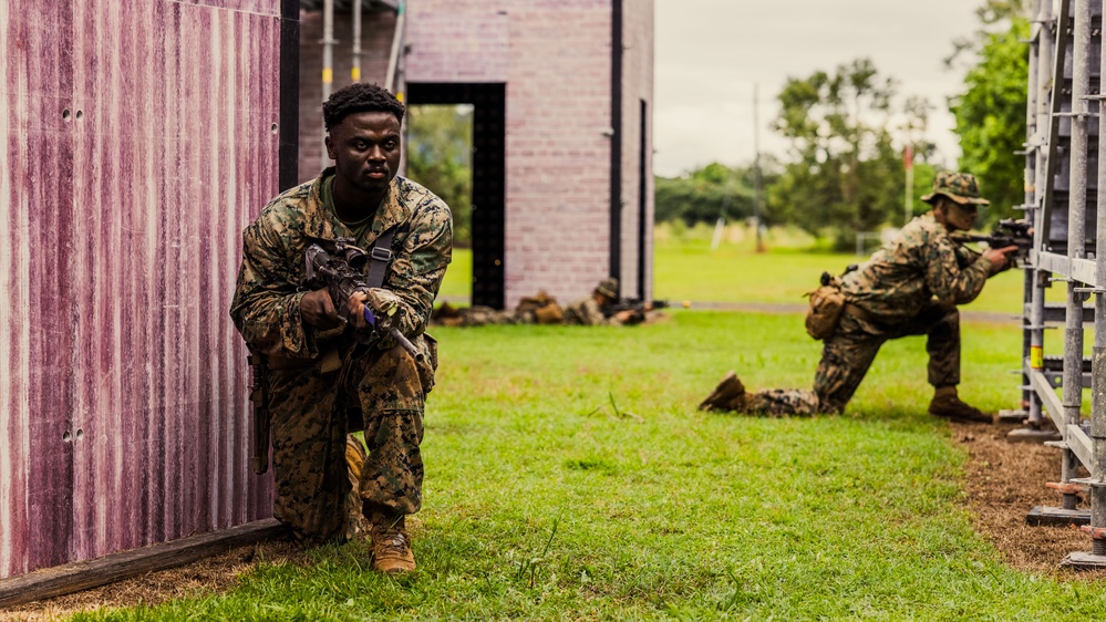 MRF-D 25.3: 3rd Bn., 11th Marines, participates in obstacle course