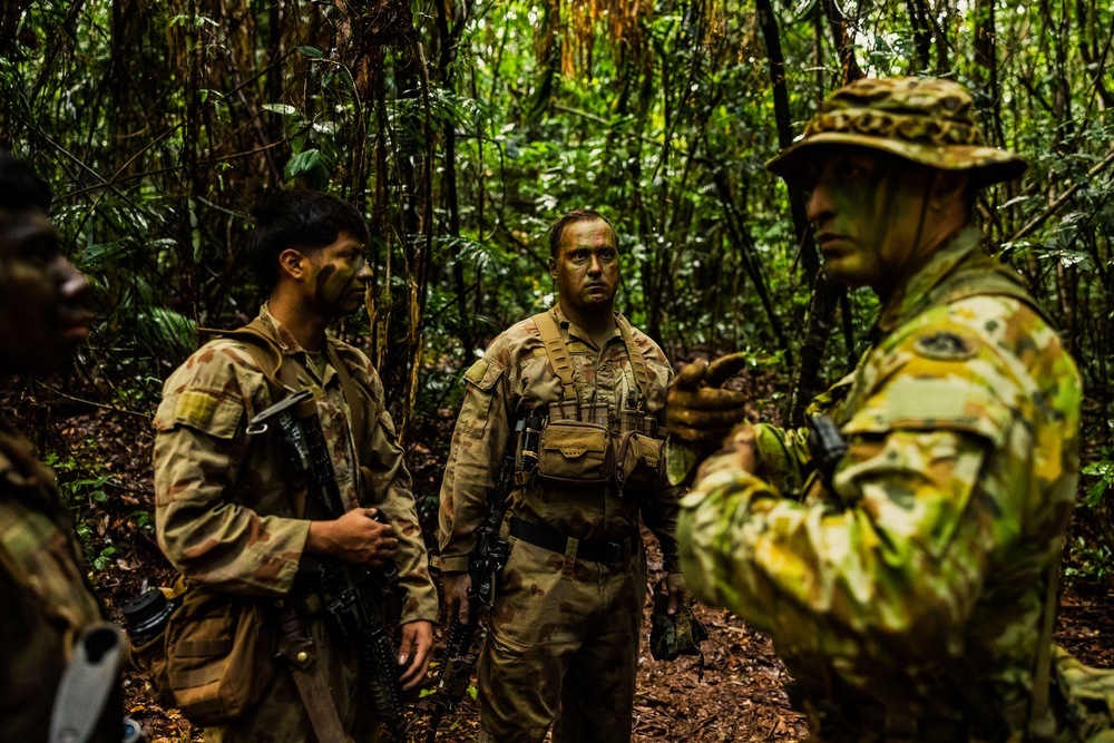 MRF-D 25.3: 3rd Bn., 11th Marines, participates in obstacle course