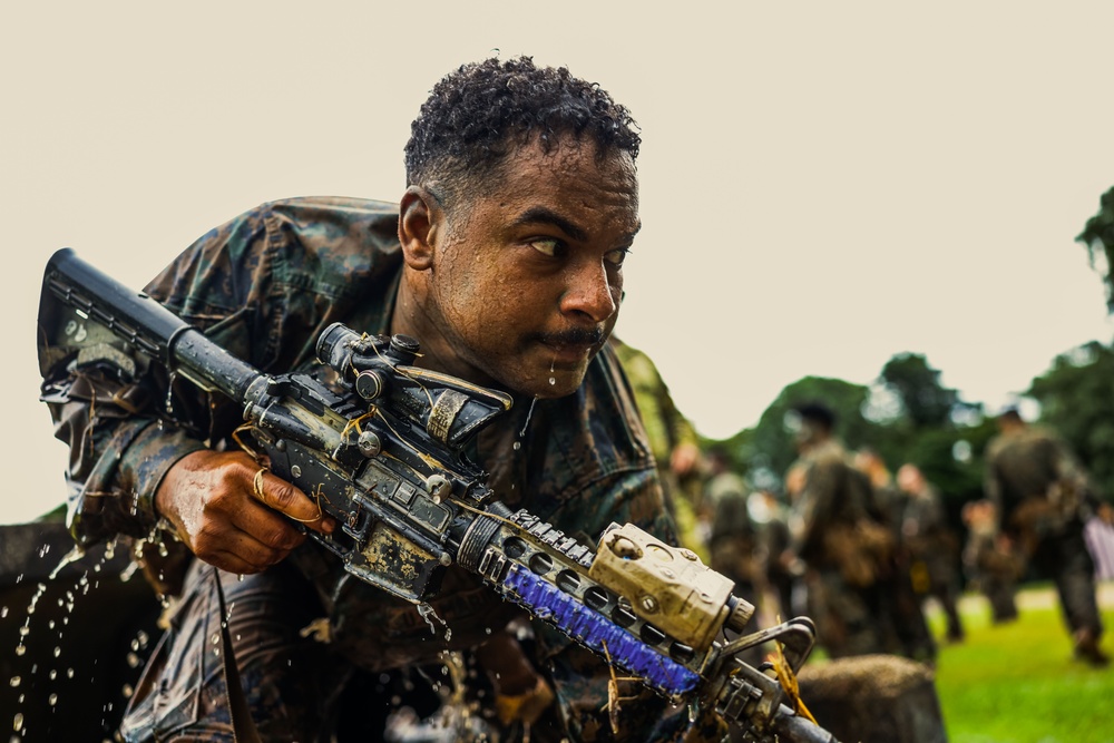MRF-D 25.3: 3rd Bn., 11th Marines, participates in obstacle course