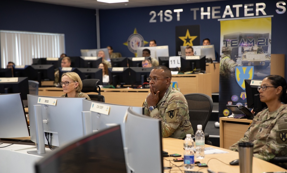The 21st Theater Sustainment Command Hosts the Army Surgeon General