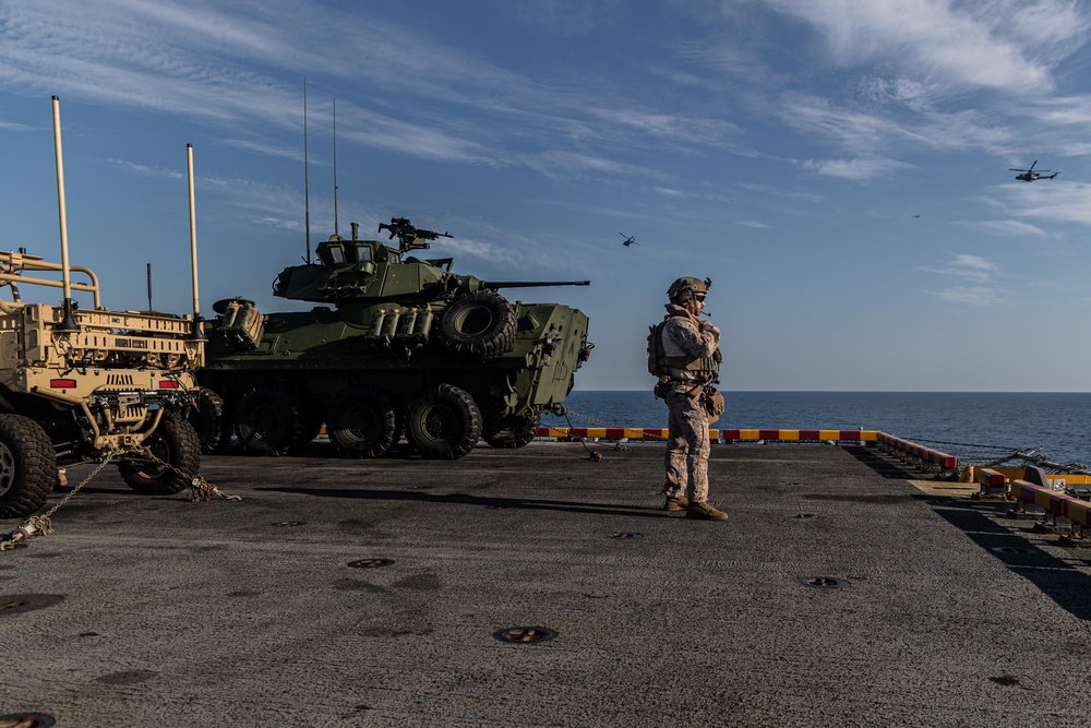 22nd MEU(SOC) | DATF &amp; Simulated Strait Transit During COMPTUEX