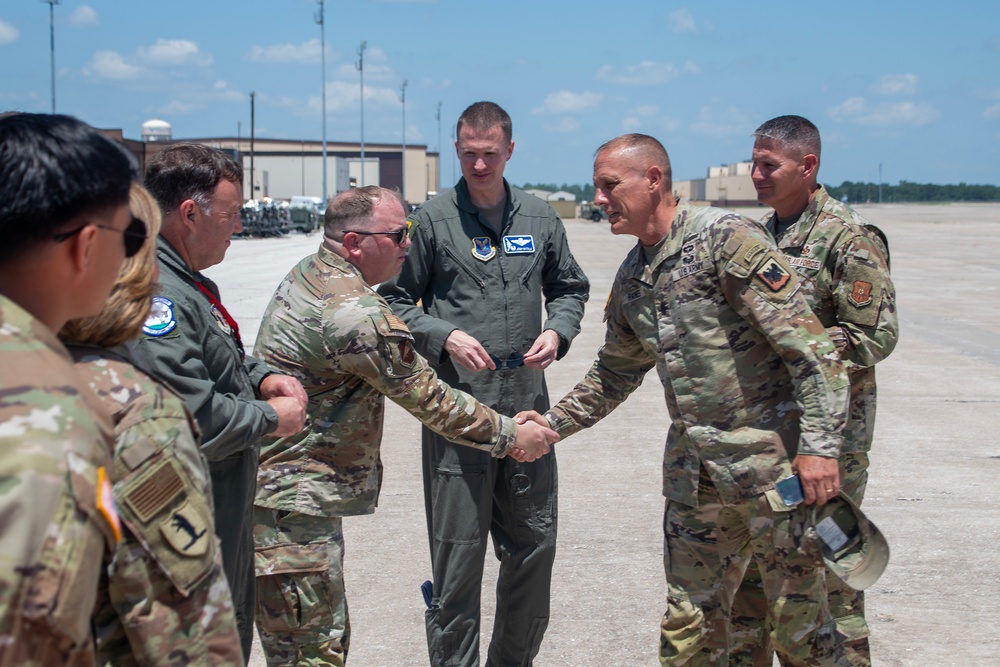 CNGB Nordhaus visits 131st Bomb Wing