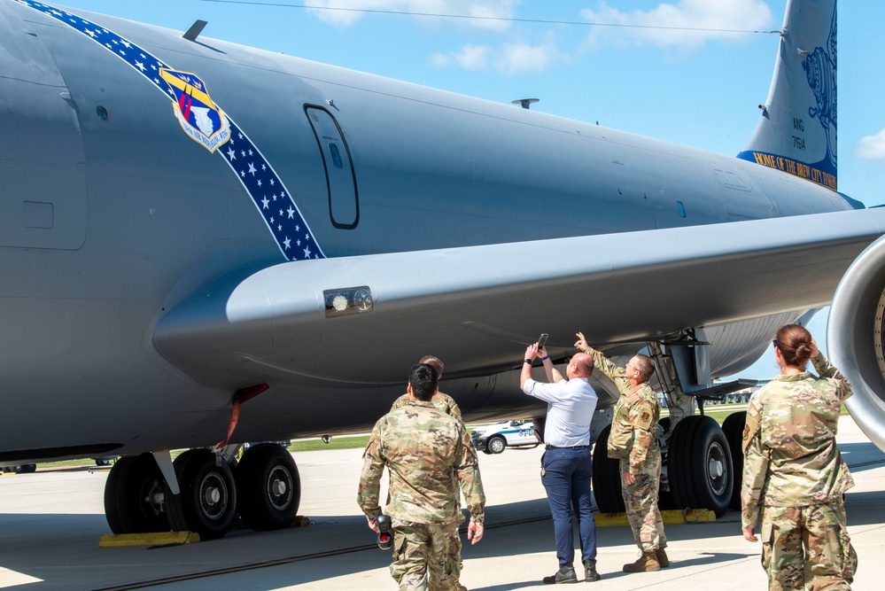 128th Air Refueling Wing Unveils Command Jet’s New Heritage Design