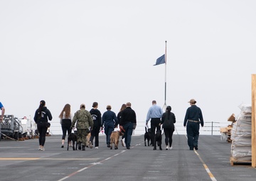 Makin Island Trains Dog Handlers