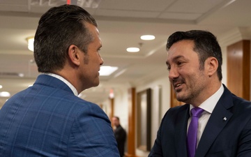 SD Hosts Argentina Minister of Defense