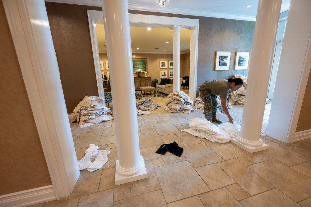 Airmen Support Families of the Fallen at Dover Fisher House