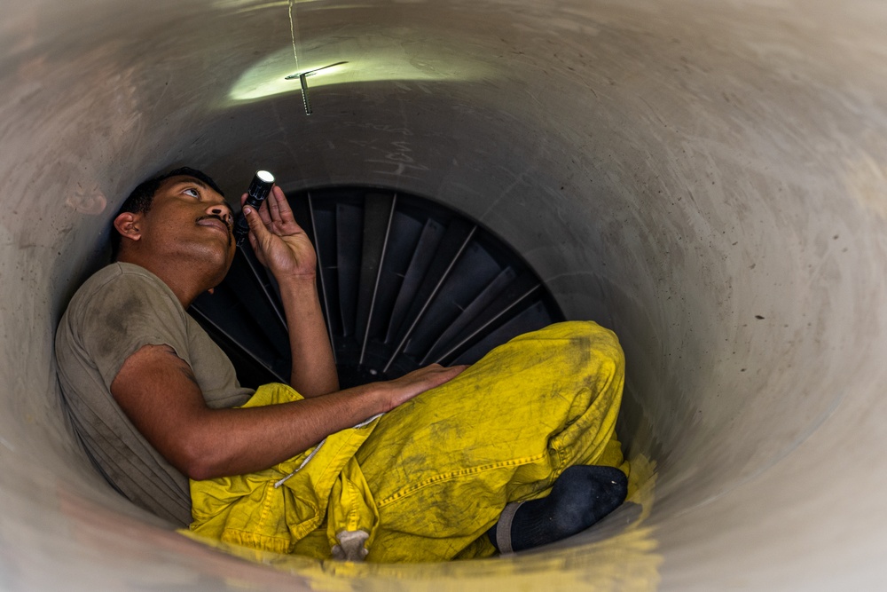 510th FGS recovers F-16s during AE 25
