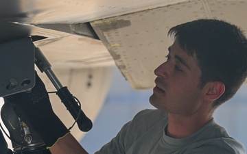 510th FGS recovers F-16s during AE 25