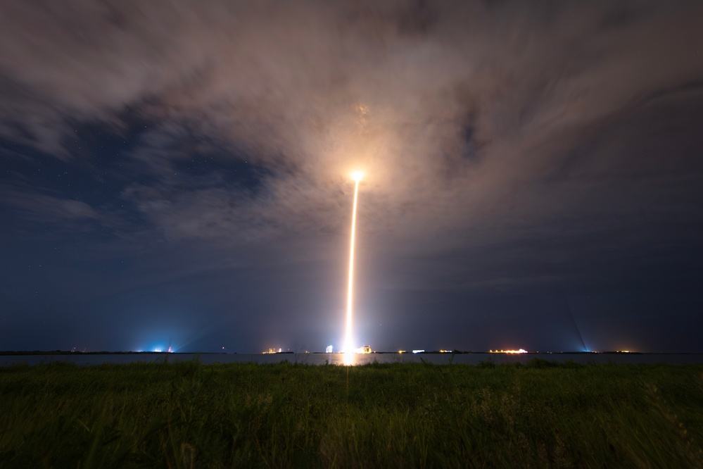 Starlink 10-25 Launches from Cape Canaveral Space Force Station