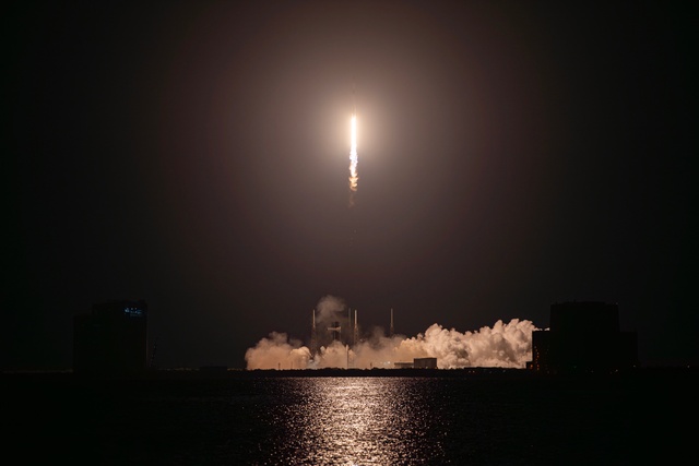 Starlink 10-25 Launches from Cape Canaveral Space Force Station