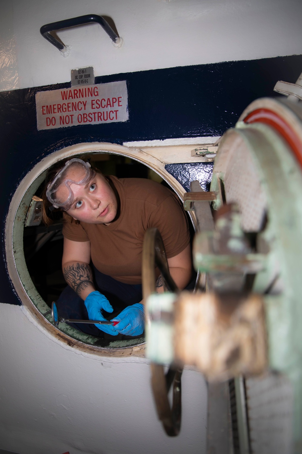 USS Kearsarge Conducts Routine Maintenance