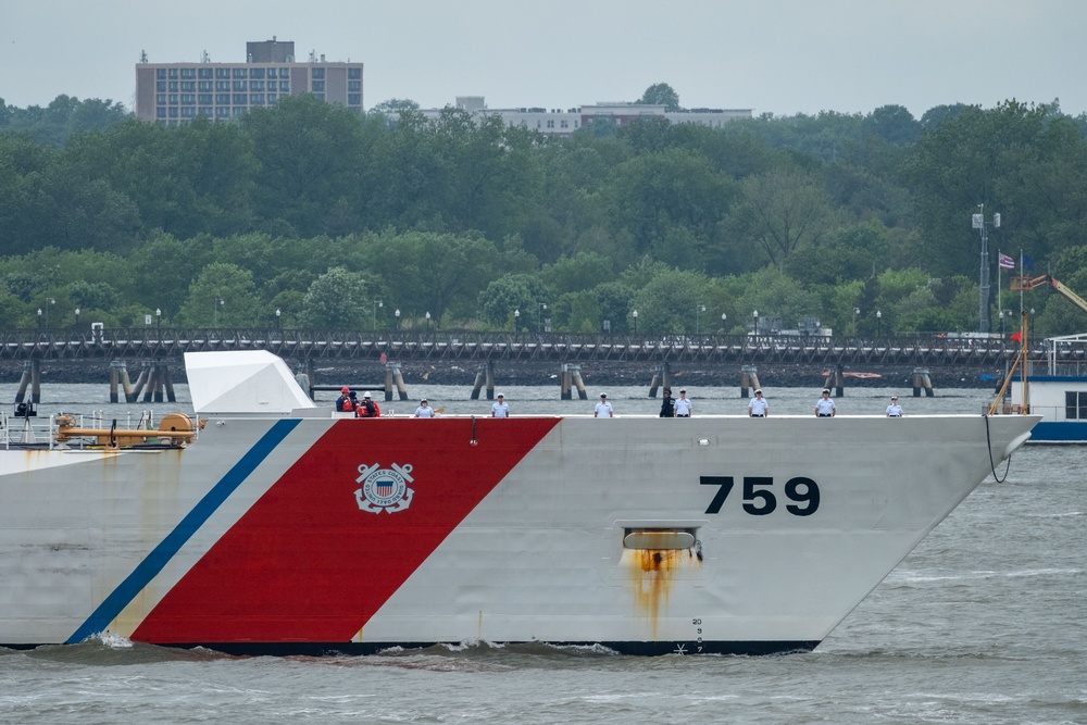 Fleet Week New York 2025 Kicks Off with Parade of Ships in New York Harbor