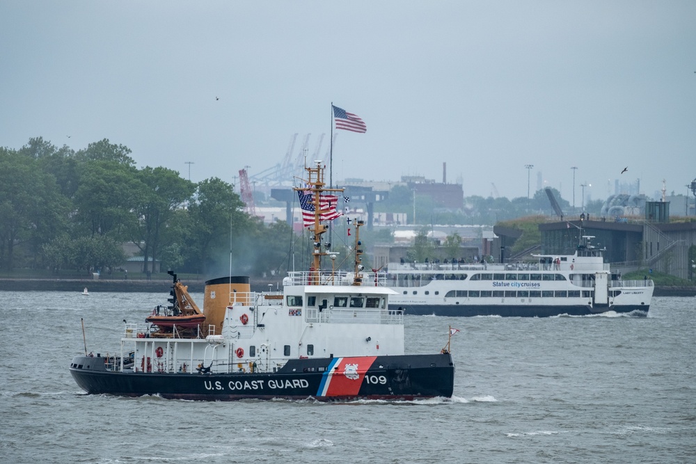 Fleet Week New York 2025 Kicks Off with Parade of Ships in New York Harbor