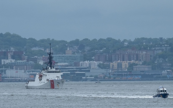 Fleet Week New York 2025 Kicks Off with Parade of Ships in New York Harbor