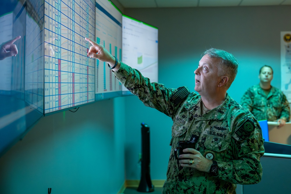 CNETC Visits CNRC