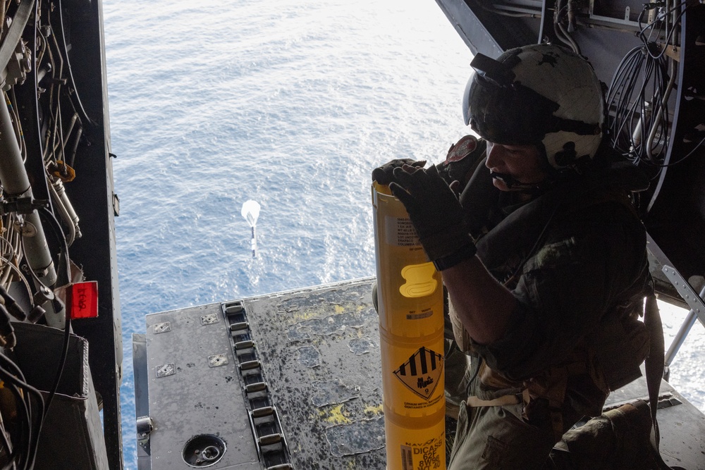 U.S. Marines with VMM-162 support anti-submarine warfare exercise