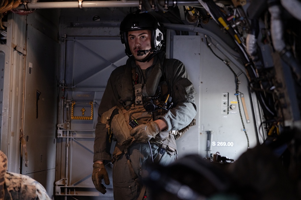 U.S. Marines with VMM-162 support anti-submarine warfare exercise