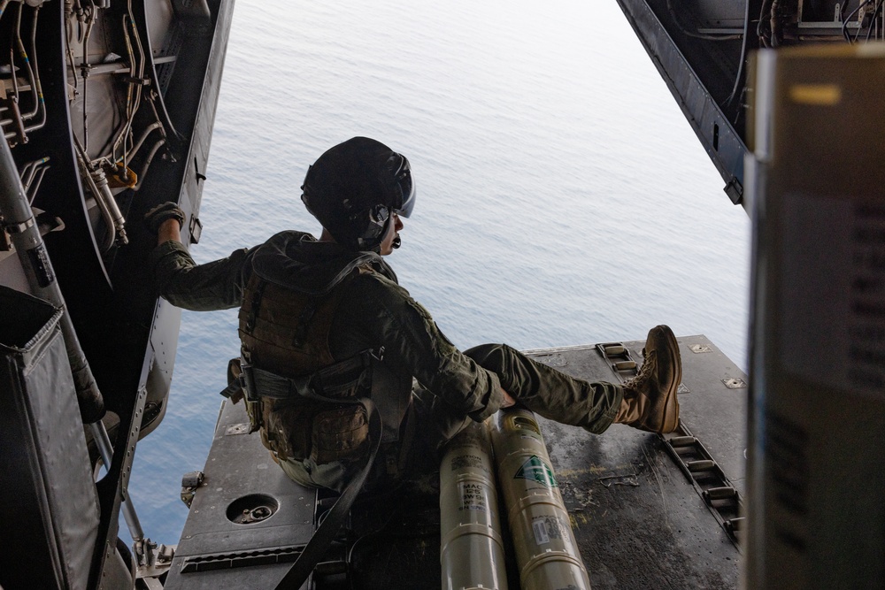 U.S. Marines with VMM-162 support anti-submarine warfare exercise