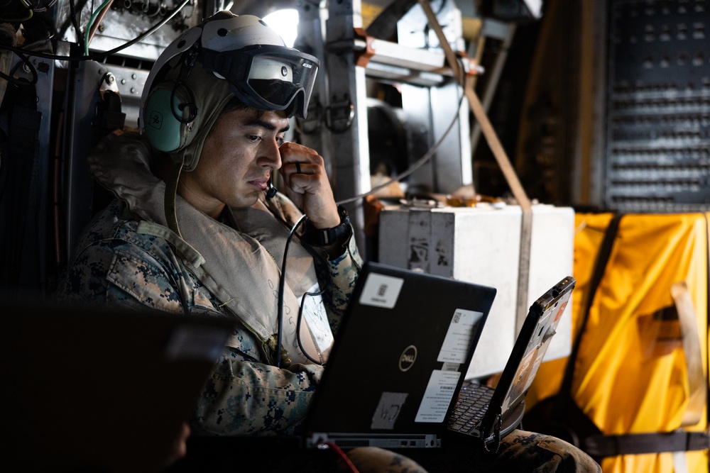 U.S. Marines with VMM-162 support anti-submarine warfare exercise