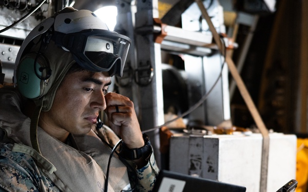 U.S. Marines with VMM-162 support anti-submarine warfare exercise