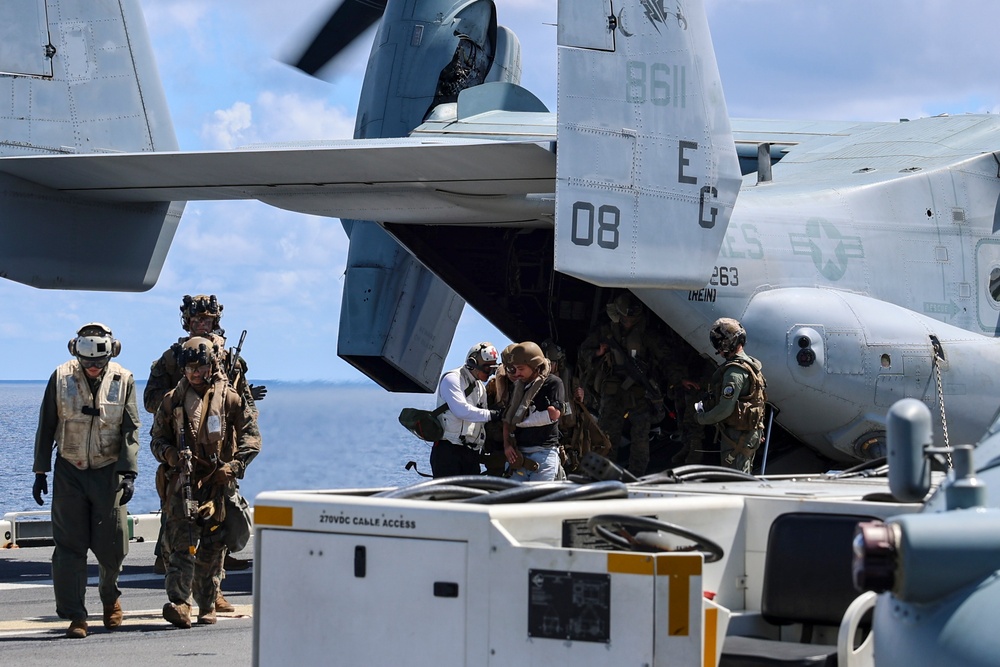USS Iwo Jima Conducts Medical Excercise