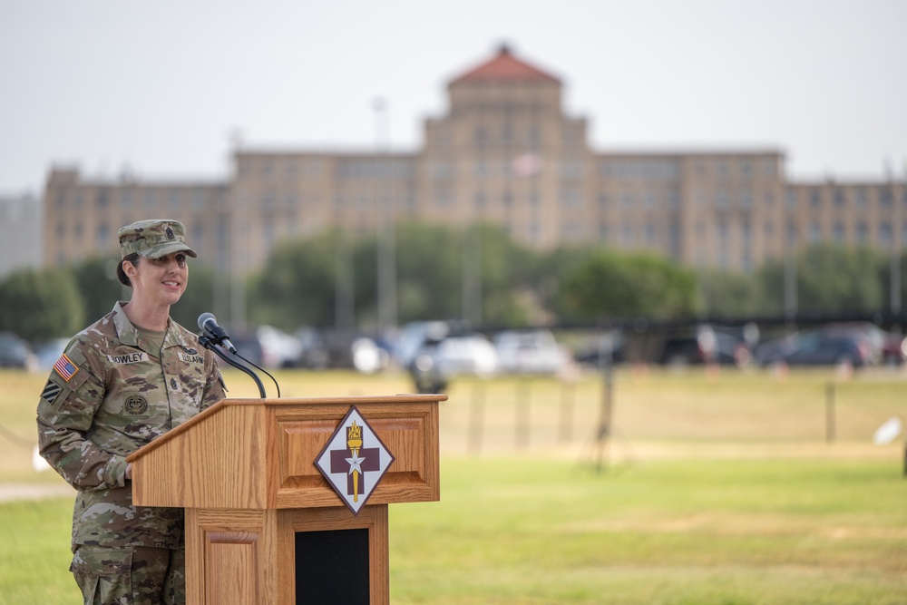 32nd Medical Brigade welcomes new command team