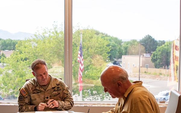USACE-Albuquerque District and the Regina, N.M., Mutual Domestic Water Consumers Association sign environmental infrastructure agreement