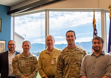 USACE-Albuquerque District and the Regina, N.M., Mutual Domestic Water Consumers Association sign environmental infrastructure agreement