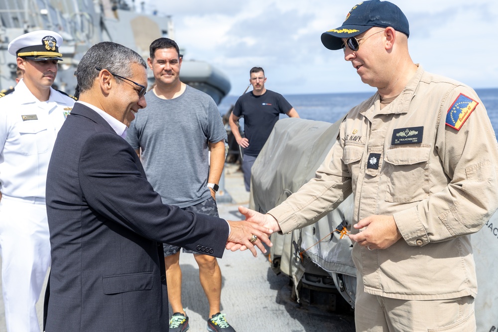 U.S. Consulate in Curaçao Visits USS Cole