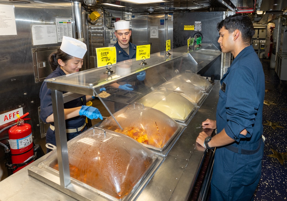 USS Cole Conducts Routine Operations in U.S. 4th Fleet AOR