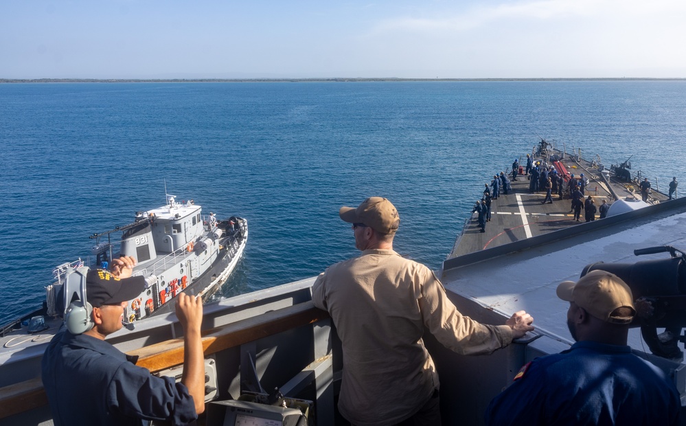 USS Cole Conducts Routine Operations in U.S. 4th Fleet AOR