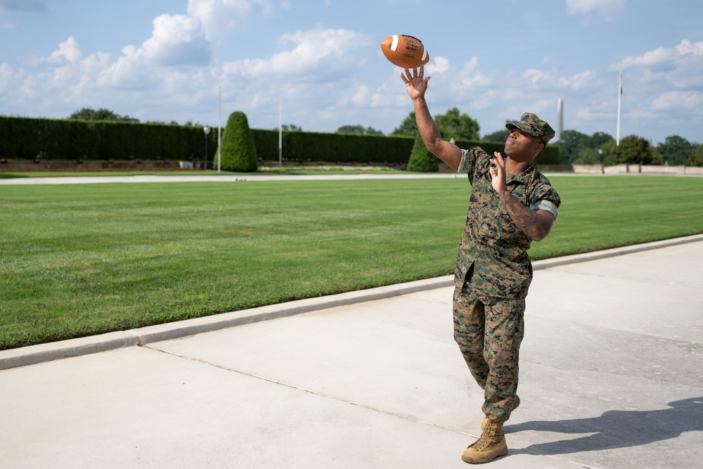 SD Hosts NFL Player and USNA Graduate 2nd Lt. Rayuan Lane III at the Pentagon