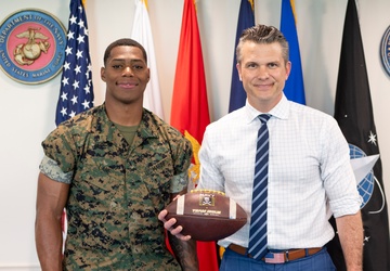 Marine, NFL Rookie Rayuan Lane Visits Pentagon, Meets Defense Secretary