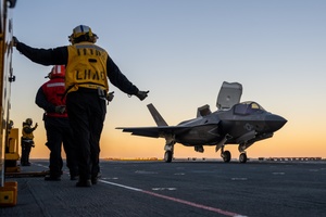 AFN Aviano Radio News: SIFEX 25