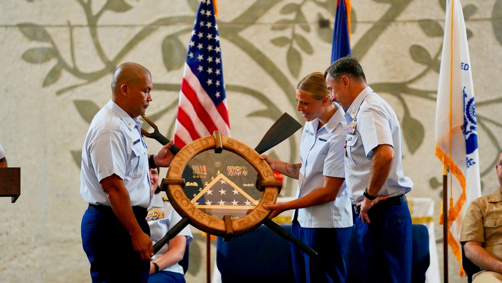 Senior Chief Petty Officer Jarvis retires