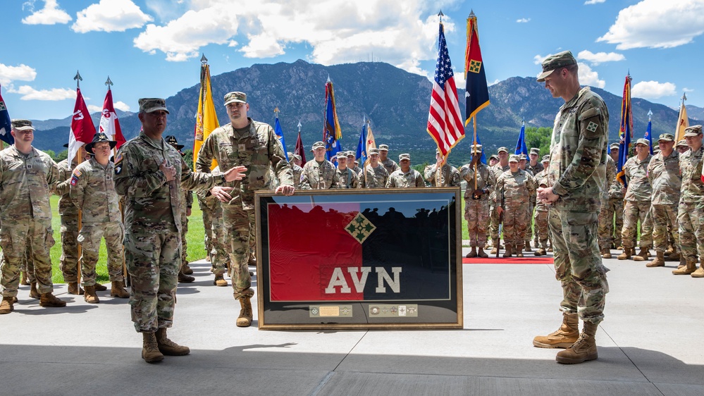 4th Combat Aviation Brigade Welcomes New Commander During Change of Command Ceremony