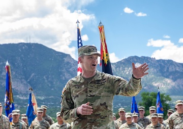 4th Combat Aviation Brigade Welcomes New Commander During Change of Command Ceremony