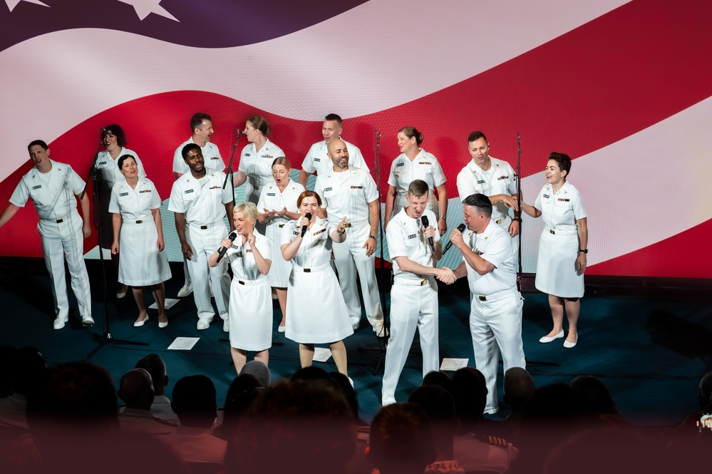 Navy Band &quot;Concerts on the Avenue&quot; hosted by VADM Dwyer and VADM Thomas