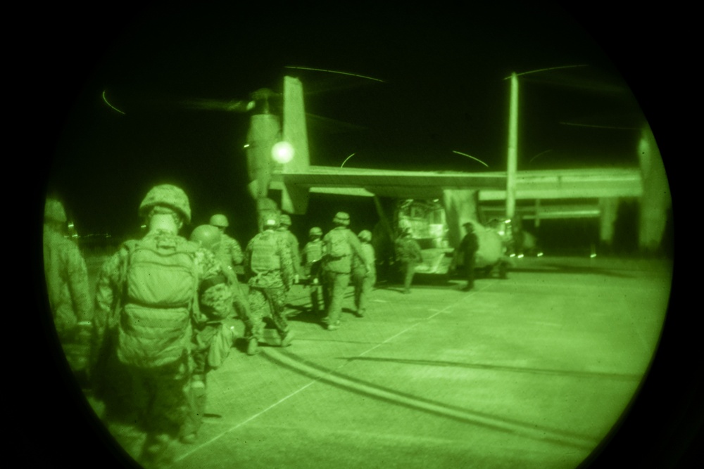 MRF-D 25.3: Sailors, Marines conduct nighttime enroute care drill
