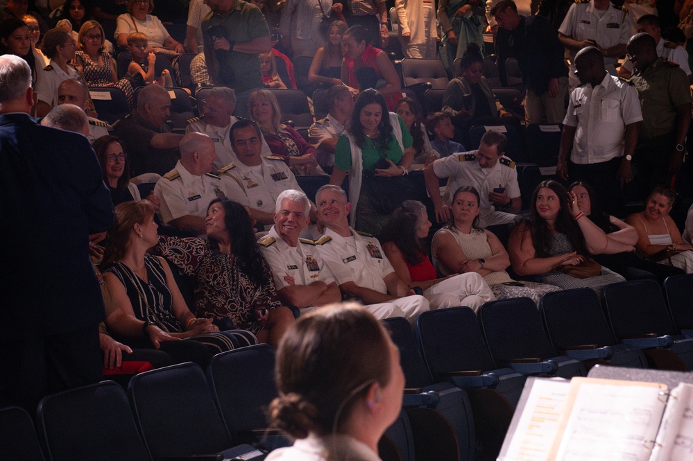 Navy Band &quot;Concerts on the Avenue&quot; hosted by VADM Dwyer and VADM Thomas