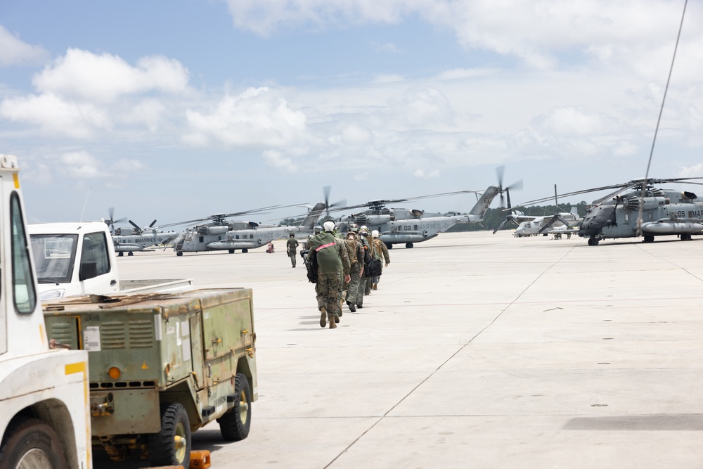 U.S. Marines with HMH-464 travel to New Jersey in support of Atlantic Alliance 2025