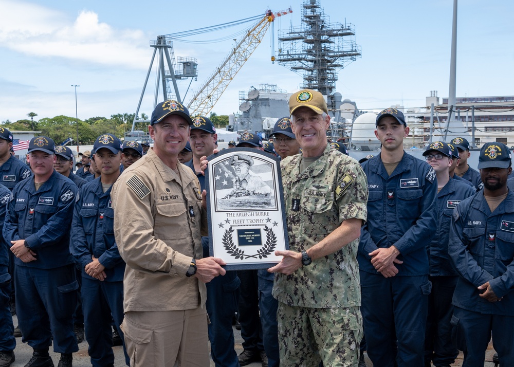 Adm. Steve Koehler, commander, U.S. Pacific Fleet, presents the Arleigh Burke Trophy Award to USS Michael Murphy