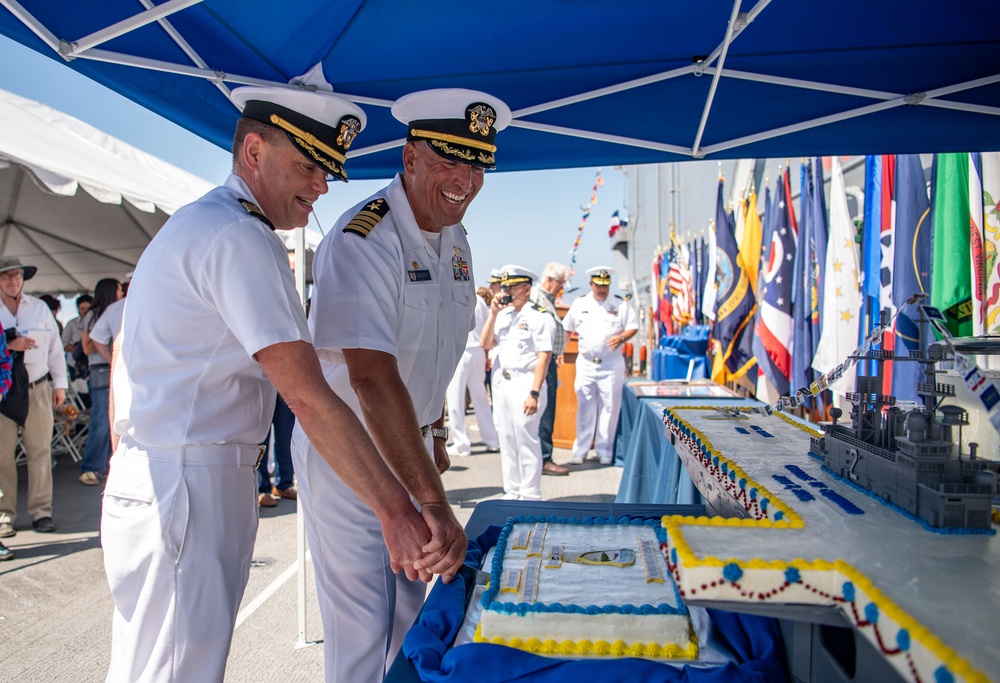 USS Essex (LHD 2) Change of Command Ceremony July 2nd 2025.