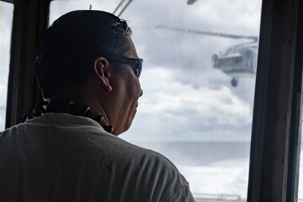 Shoup conducts flight quarters