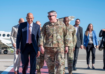U.S. Ambassador Barrack Makes First Visit to Incirlik Air Base