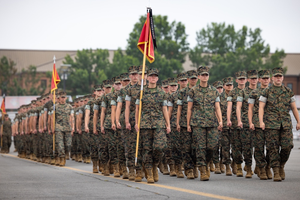 Commandant, Gen. Eric Smith attends OCS graduation ceremony at MCB Quantico